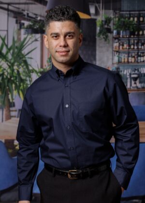 Edwards Men's Long Sleeve Comfort Stretch Poplin Shirt